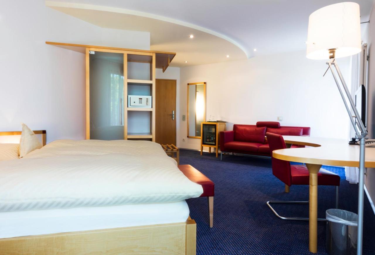 Parkhotel Schillerhoehe مارباخ أم نيكار المظهر الخارجي الصورة